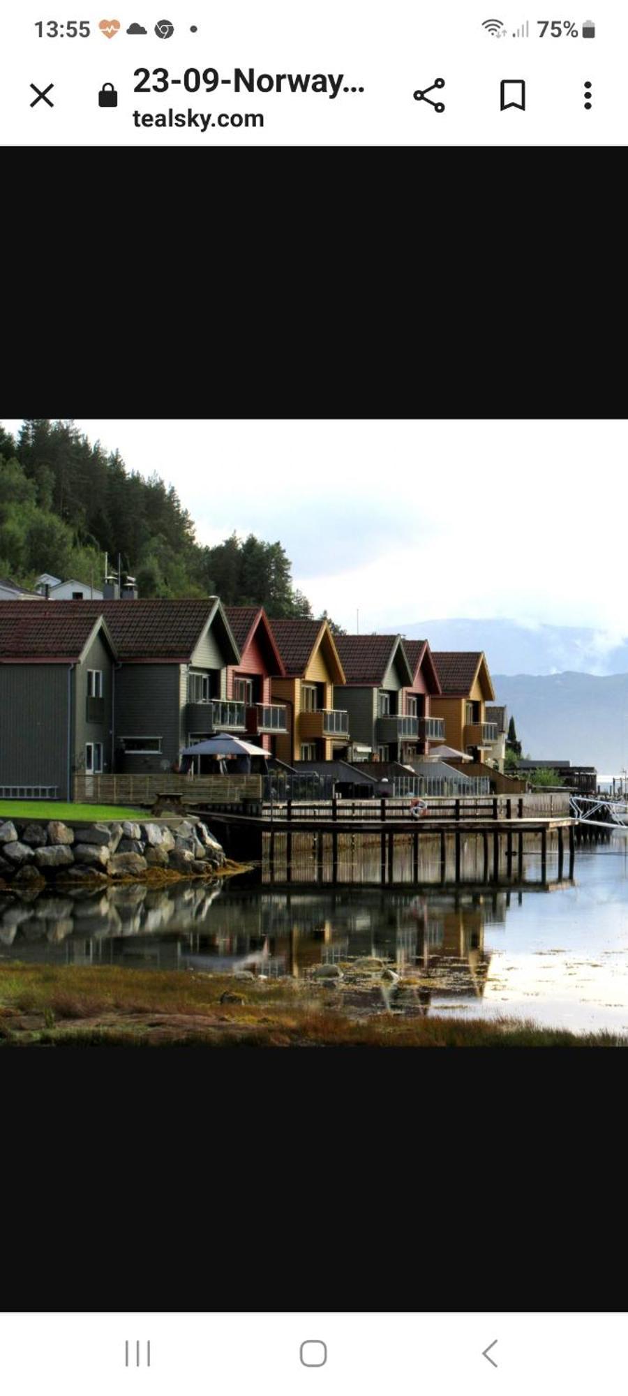 Nedre Amla Fjord Apartment Kaupanger Bagian luar foto