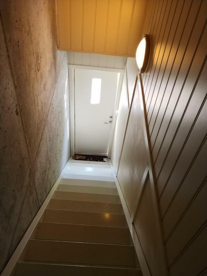Nedre Amla Fjord Apartment Kaupanger Bagian luar foto